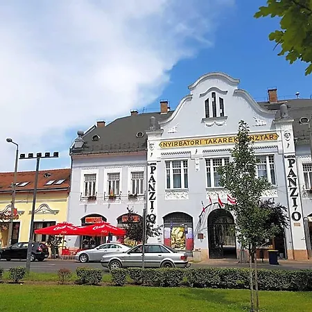 Couette-café Kakukk Panzio Nyírbátor