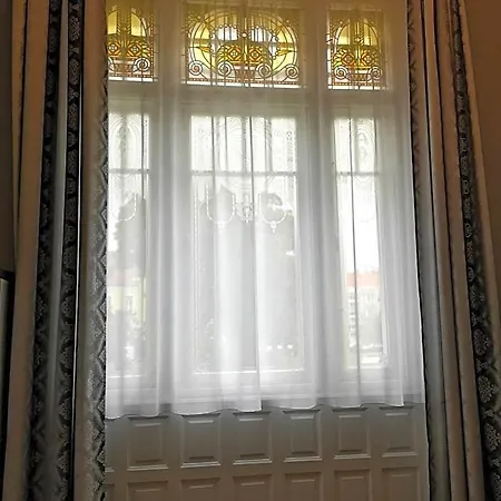 Alojamento de Acomodação e Pequeno-almoço Kakukk Panzió Nyírbátor